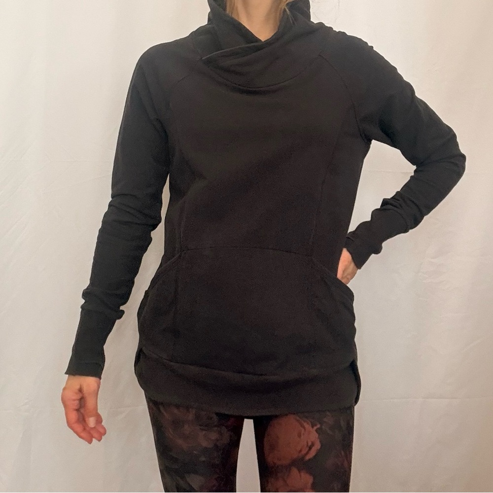 Athleta Black Cowl Neck Tunic Long Sleeve with Thumb Holes